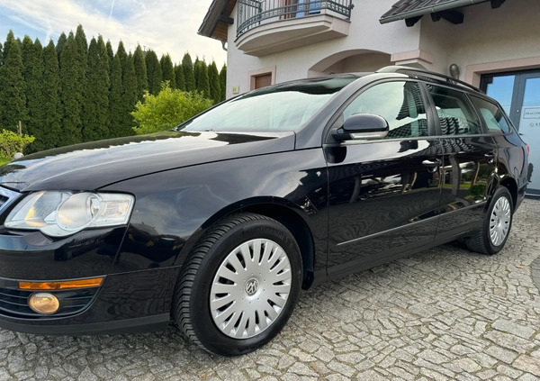 Volkswagen Passat cena 17900 przebieg: 197884, rok produkcji 2007 z Świdwin małe 781